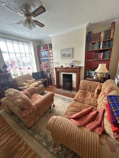 Room in small Edwardian Cottage Main Photo