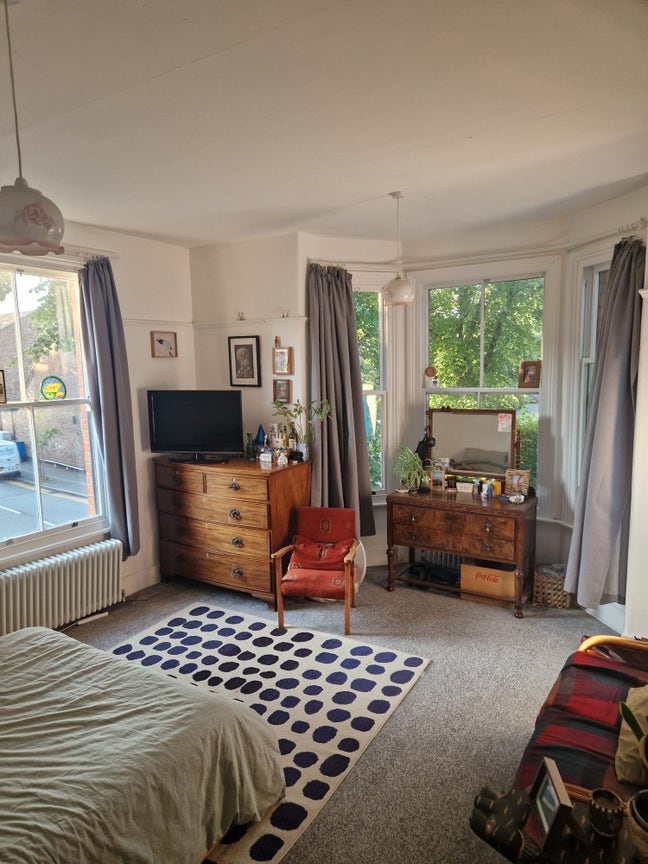 Large double room in beautiful house (couple pref) Main Photo