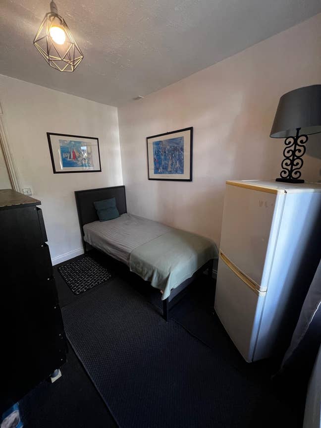 ✨🛏️ Single Room to Let in - Kingsbury Main Photo