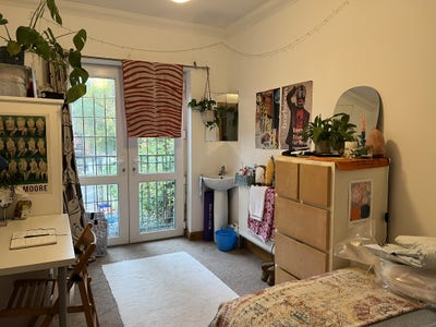 2 Large rooms in professional houseshare bills inc Main Photo
