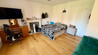 Sublet available 25/08 - 06/09 Main Photo