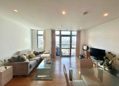 Double room with amazing view in modern new build Main Photo