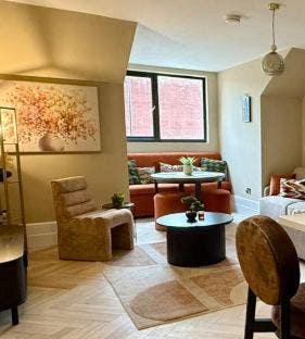 Brand New Luxury 1-2-3  Bed Furnished Apartments Main Photo
