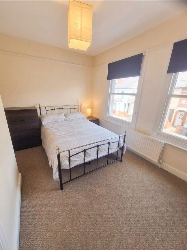 Double Room with En-suite in West Reading Main Photo