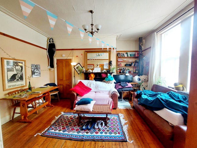 Ground floor room in friendly house share Main Photo