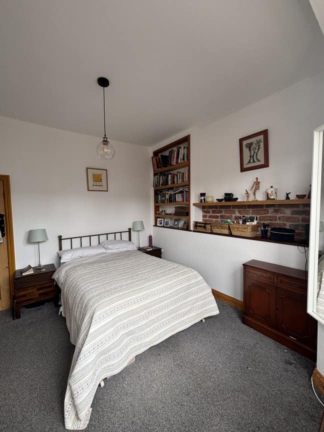 Room to let in Heaton Main Photo