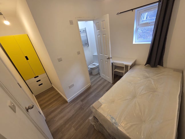 Brand new ensuite Room in Brick Lane !! Main Photo