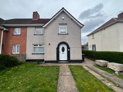 3 Bed House near Inns Court Bus Links Main Photo