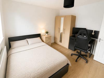 Great Room+Balcony nr Shoreditch 🌿✨📺🏡 Main Photo