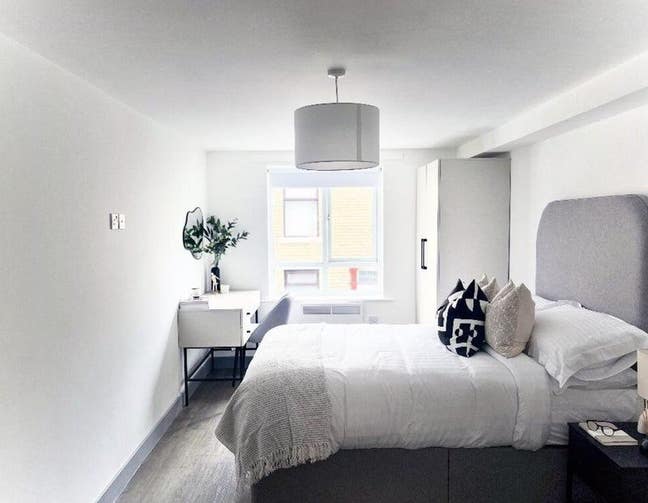 *Affordable 1-Bed Flatshare near Tram Stop* Main Photo