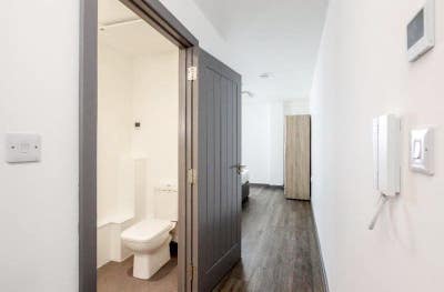 "Castleford Flatshare: Bills Included!" Main Photo