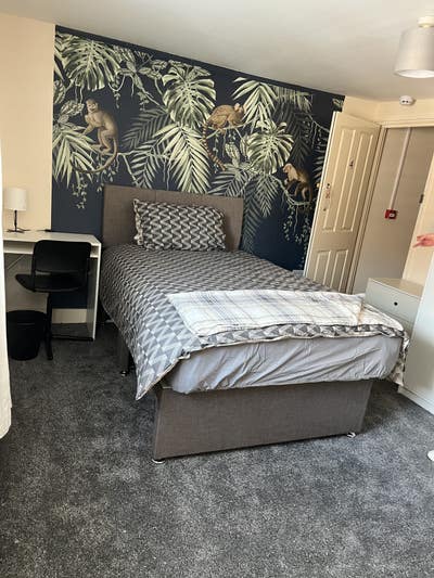 Room in a Shared House, Commercial Road, NG31 Main Photo