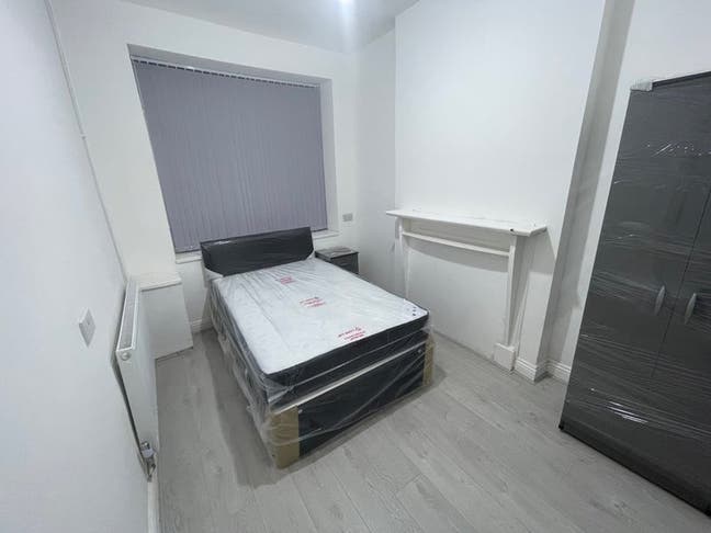 Double Rooms- Benefits Welcome Bradford  Main Photo