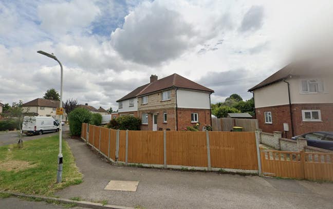 DSS-Studio Flat Available in West Drayton UB7 Main Photo
