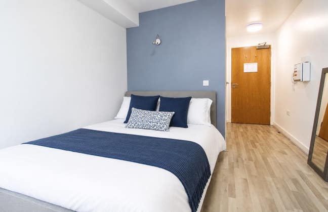 Cluster Ensuite - Trinity Hall Accommodation Main Photo