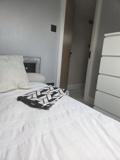 Beautiful single room Main Photo