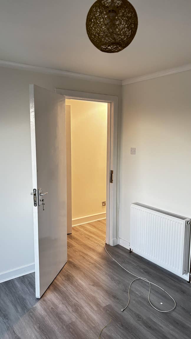 Rooms Available to Rent Main Photo