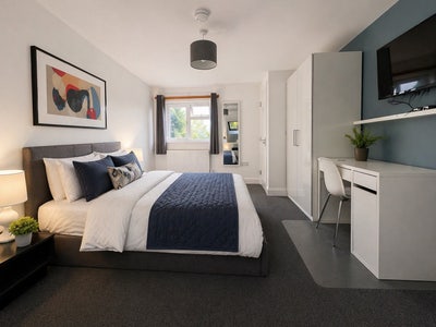 En-Suite close to interchange Main Photo
