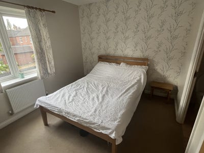 En-Suite Room for Rent Main Photo