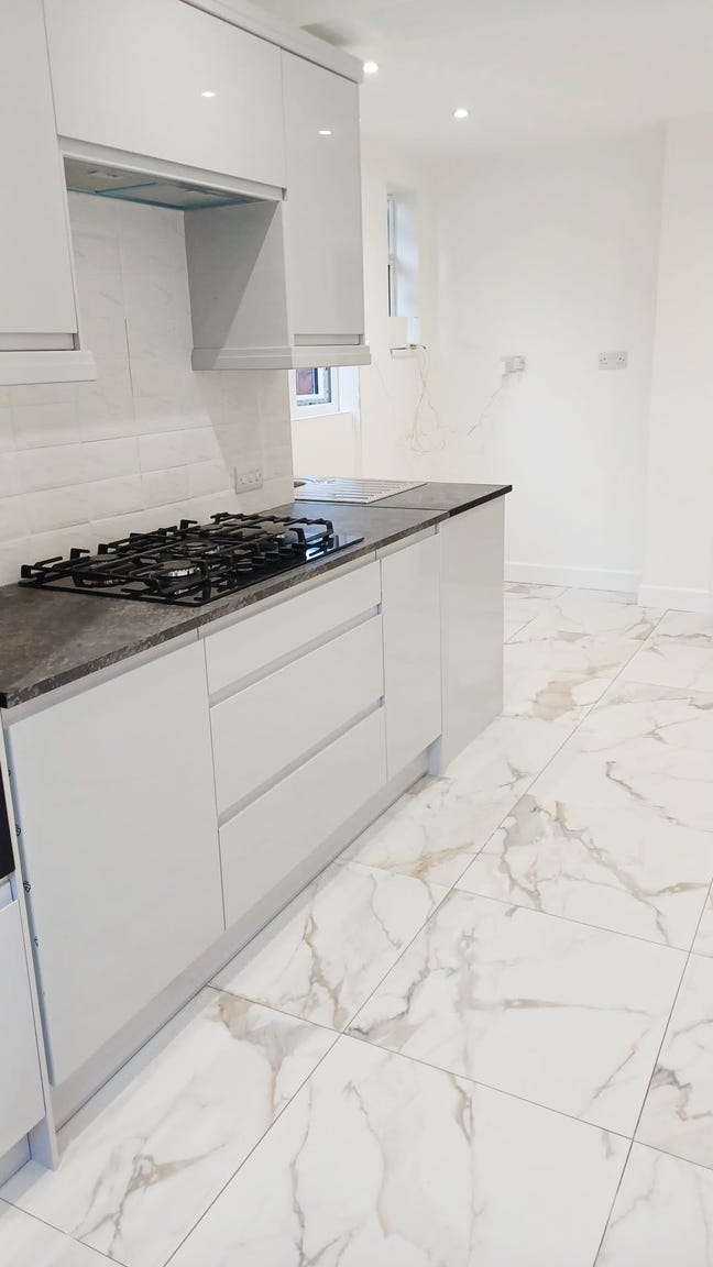 Double Rooms Available In a Shared House(NN5) Main Photo