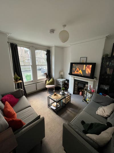 Two double rooms available in Hammersmith W6 Main Photo