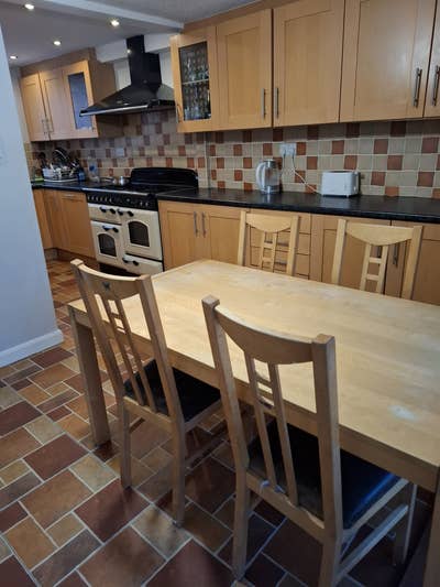 Single bedroom for rent Main Photo