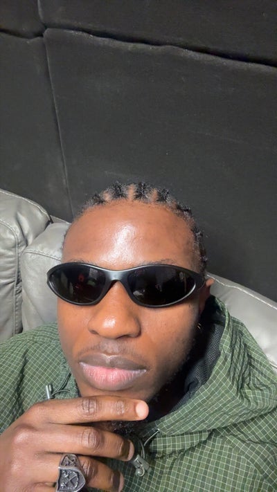 Professional Male seeks a double room Main Photo