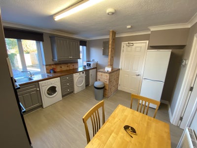 3 Rooms | 10-Min Walk to Lincoln County Hospital Main Photo