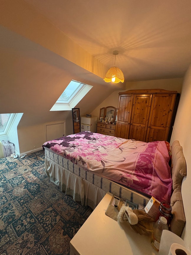 ⭐️ spacious Double Room in central Harrow Main Photo
