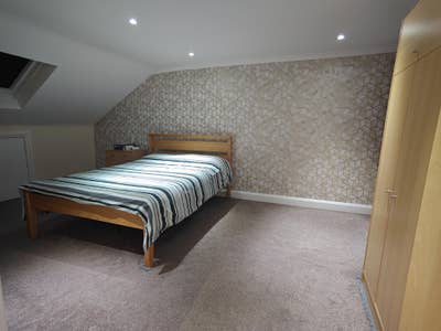 Double bedroom and own bathroom  Main Photo