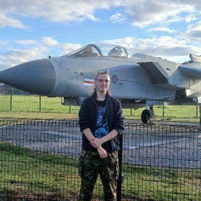 I am looking for a room in Leeds/Bradford Main Photo