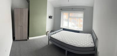 Spacious double room in a 3 bed house share.  Main Photo