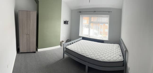 Spacious double room in a 3 bed house share.  Main Photo