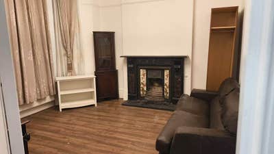 Rooms to rent in Wallington  Main Photo
