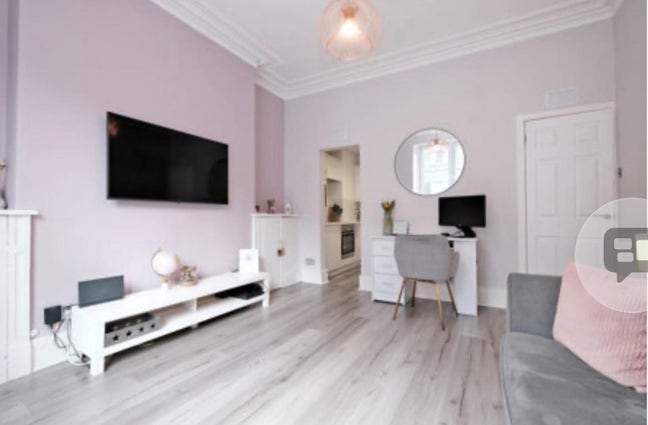 1 Bed Flat, Hollybank Place, AB11 Main Photo
