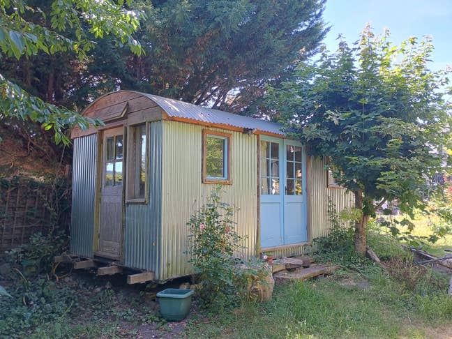 Private shepherd's hut Main Photo