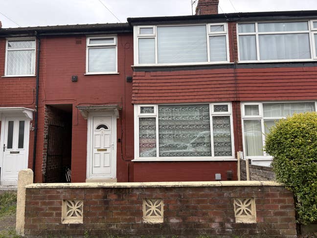 Cosy 3 bedroom House in Droylsden Main Photo