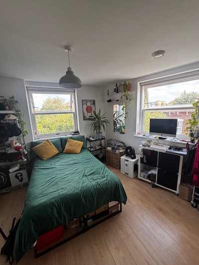 Dbl room available to Sublet in Hackney Main Photo