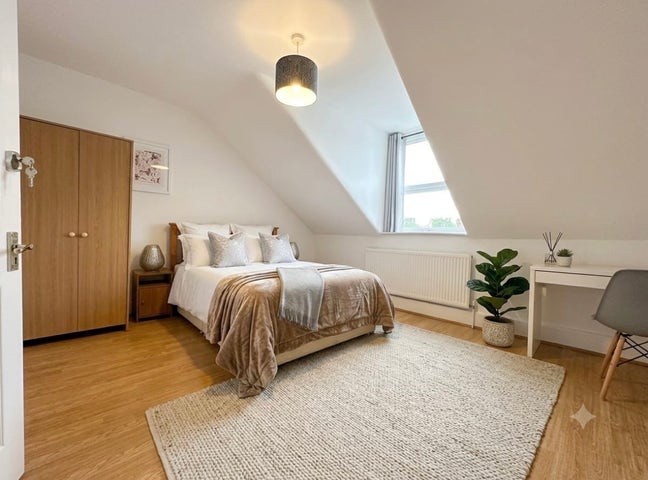     Double Room in Norwood Junction – Bills Includ Main Photo
