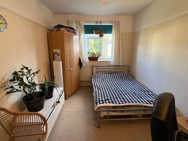 Two Double Rooms in 3-Bed East Croydon flat Main Photo