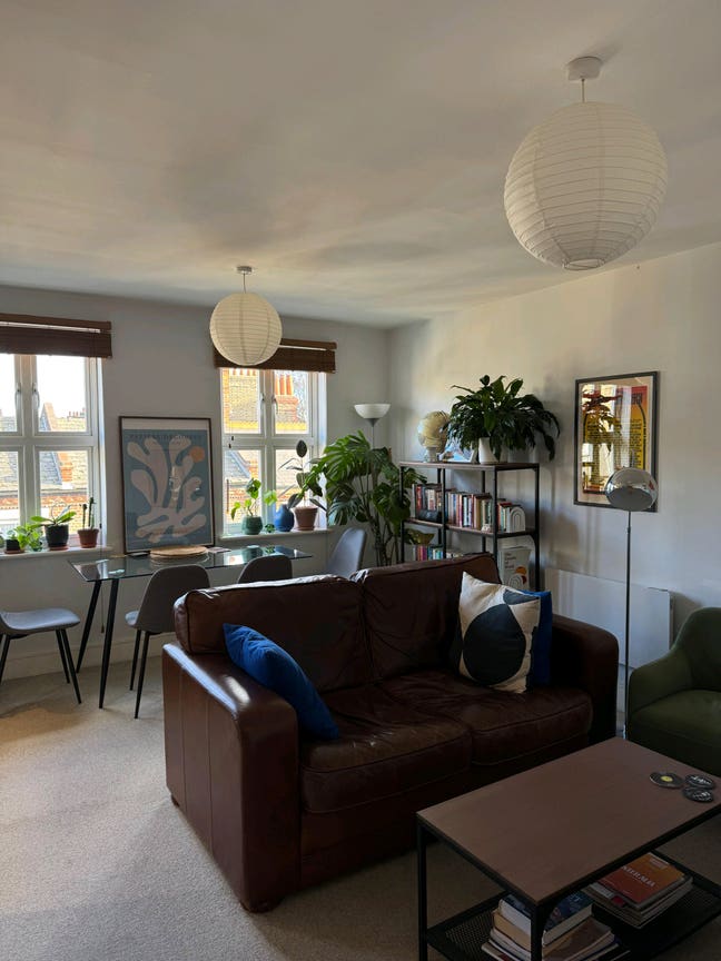 Bright 2 Bed, 2 Bath Flat in Shoreditch | Aug 2–23 Main Photo