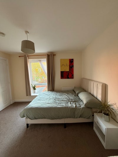 Double Room / En-suite Bathroom Main Photo