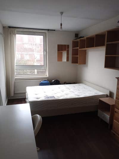 Room near Clapham Junction - 10 min walk Main Photo
