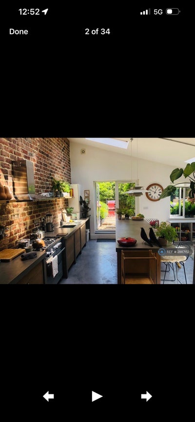 Large Ground Floor Room in Beautiful House  Main Photo