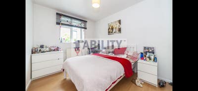 Room available in Southwark for 2 months  Main Photo