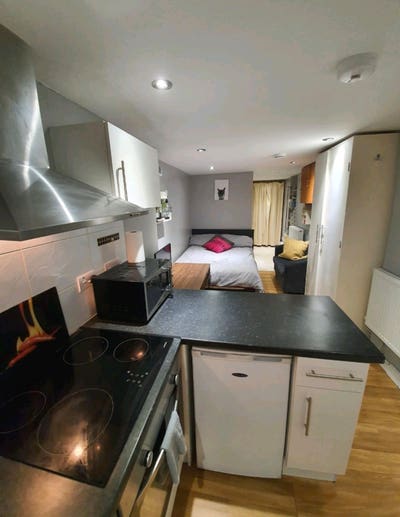 Modern Double Ensuite rooms  Main Photo