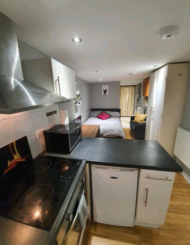 Modern Double Ensuite rooms  Main Photo