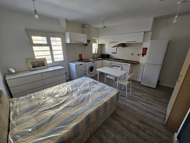 Beautiful Studio in Kilburn Main Photo