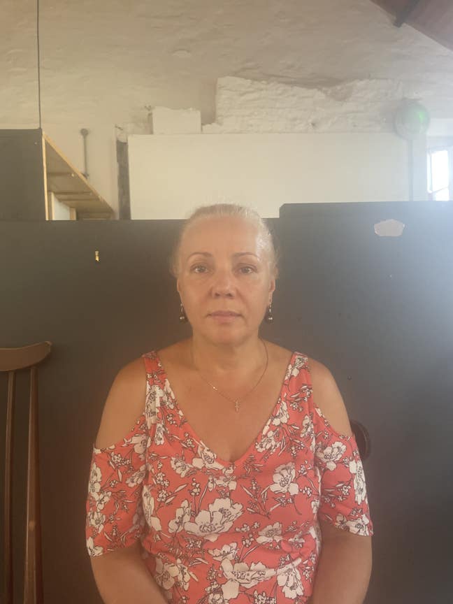 57 year old Female seeks a single or double room Main Photo