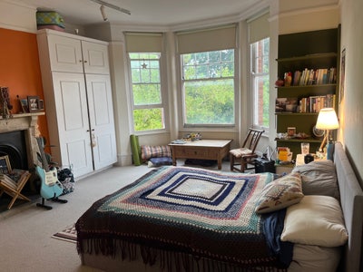 Subletting double room 2nd Aug-1st Sept - Chiswick Main Photo